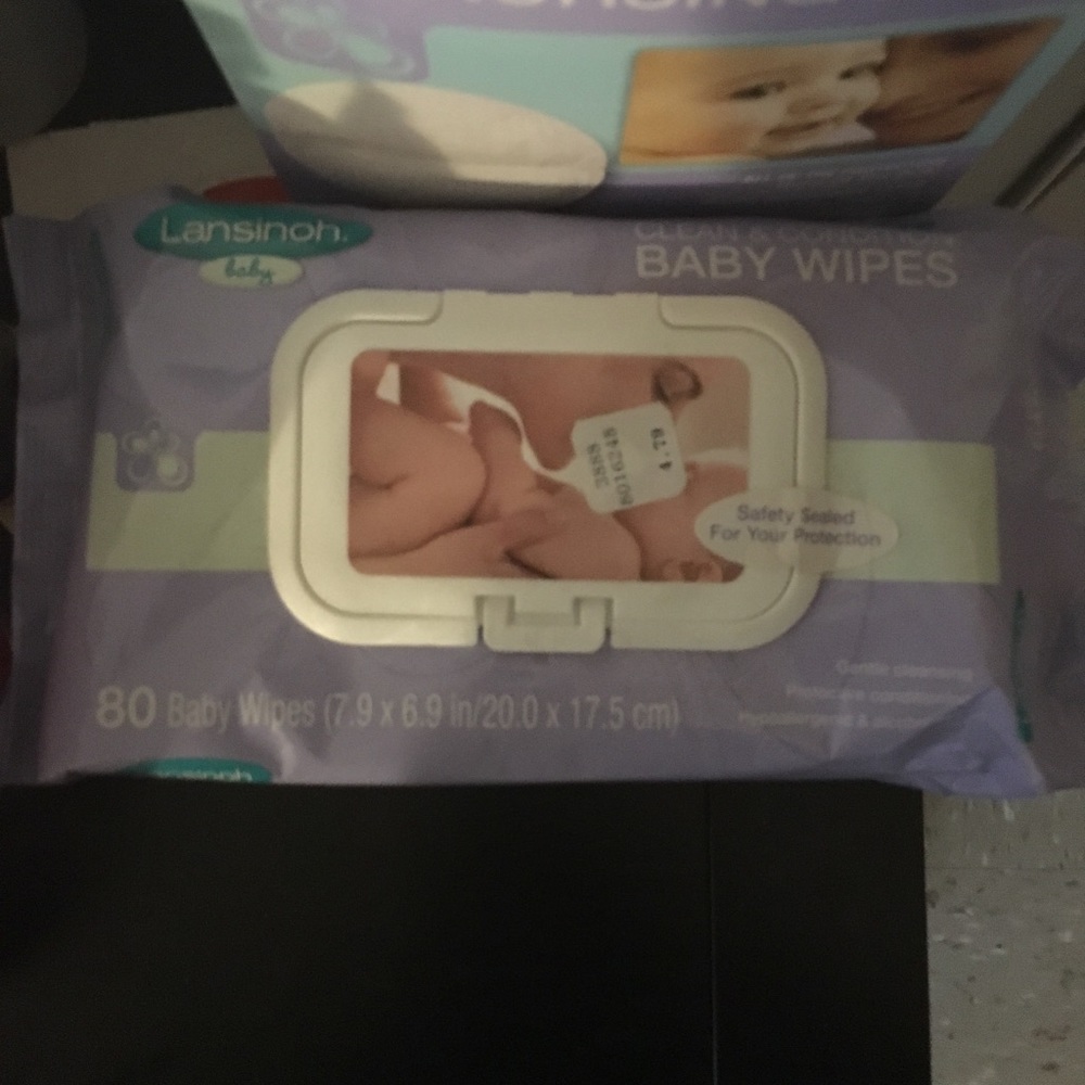 Breastfeeding items - Picture 2 of 5